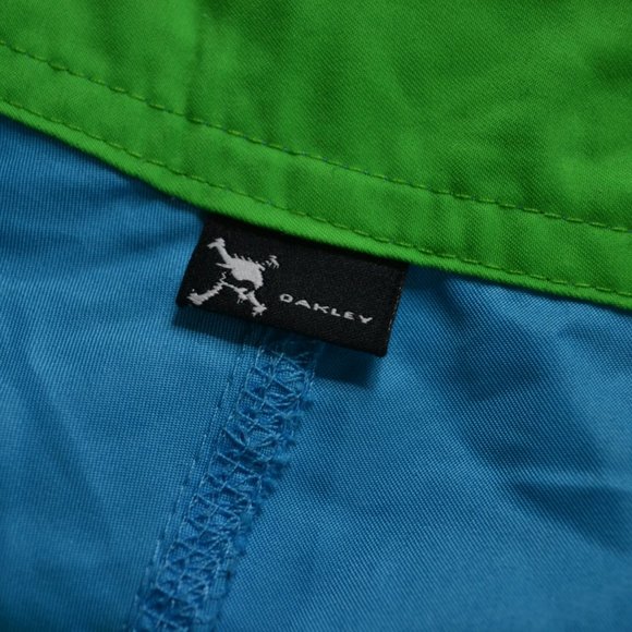 2\15$ Oakley blue Boarshorts - Picture 6 of 7